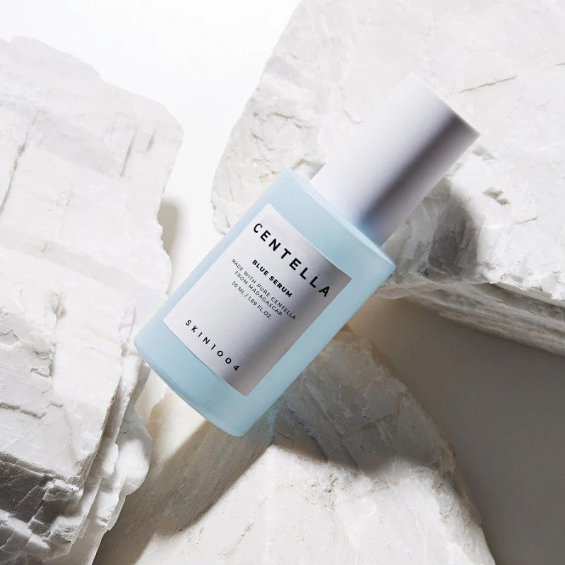 Centella asiatica Hyaluronic acid Essence Water moisturizes, nagpapabuti sa kondisyon ng balat at nagpapatingkad ng balat 30ml